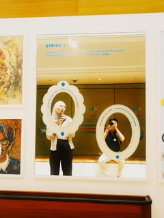 Blessed to wake up the most beautiful art next to me every morning. Art gallery date at National Gallery Singapore. . . . . . . . . . . . . . . . . . . . . . . . . . . . @fujifilmsg