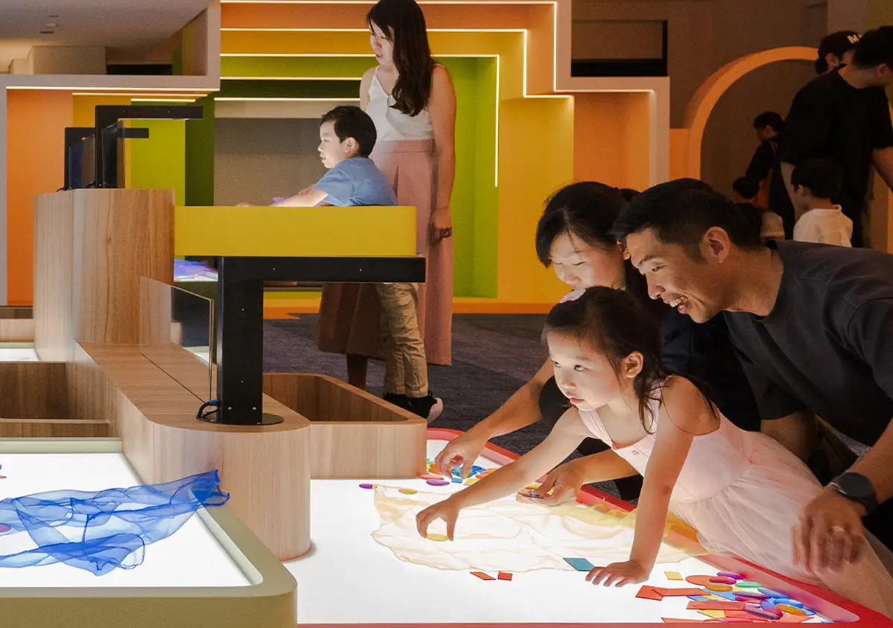 A Guide for Families Visiting the Gallery