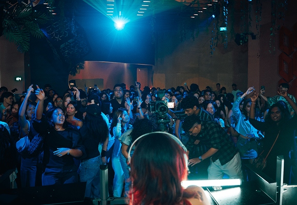 Gallery Rave: Day Edition by Exposure Therapy