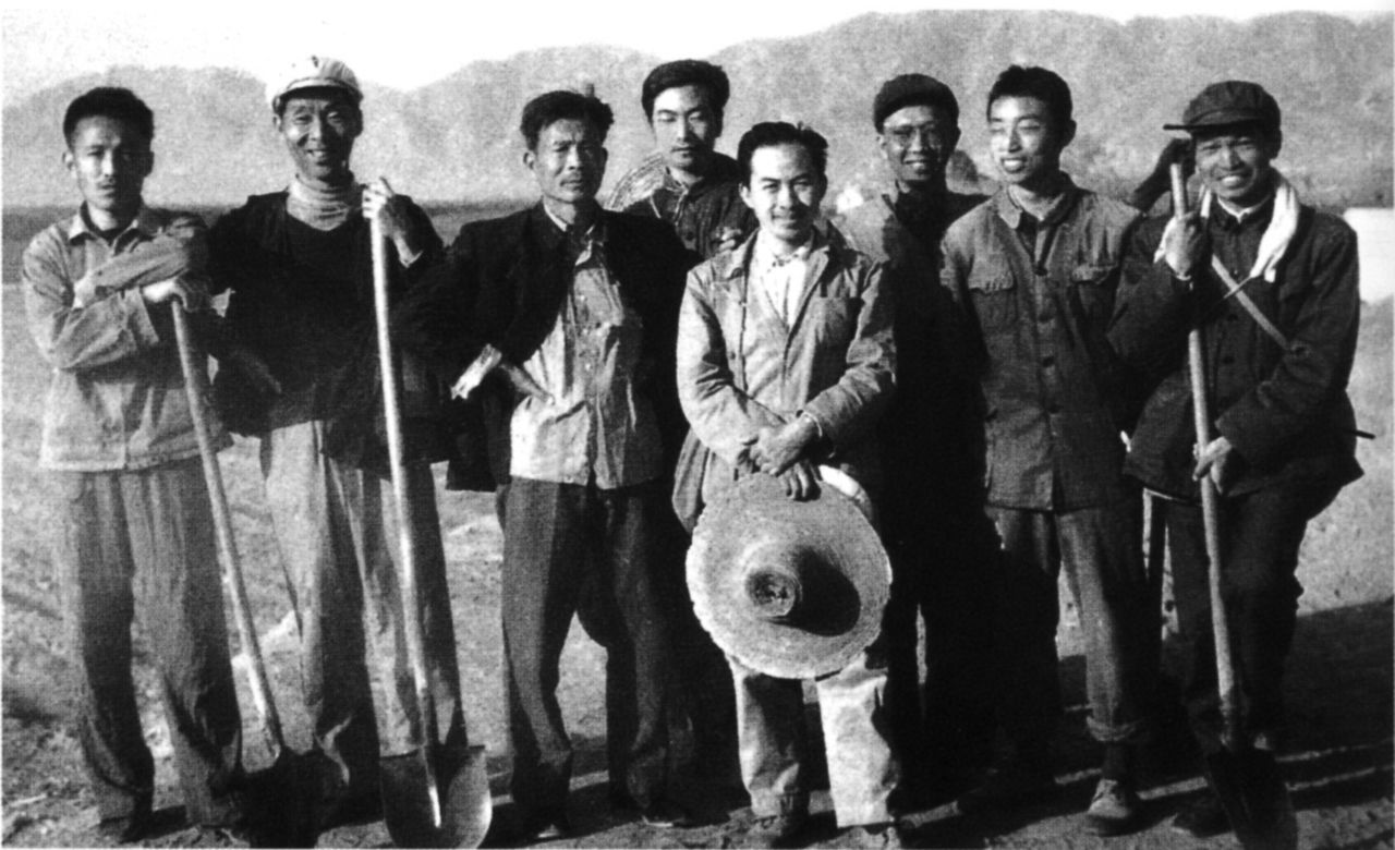 Photograph of Wu Guanzhong and others at a labour camp