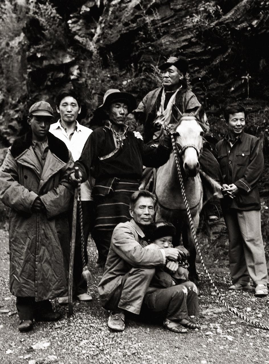 Photograph of Wu Guanzhong with the Nuosuo people of Sichuan