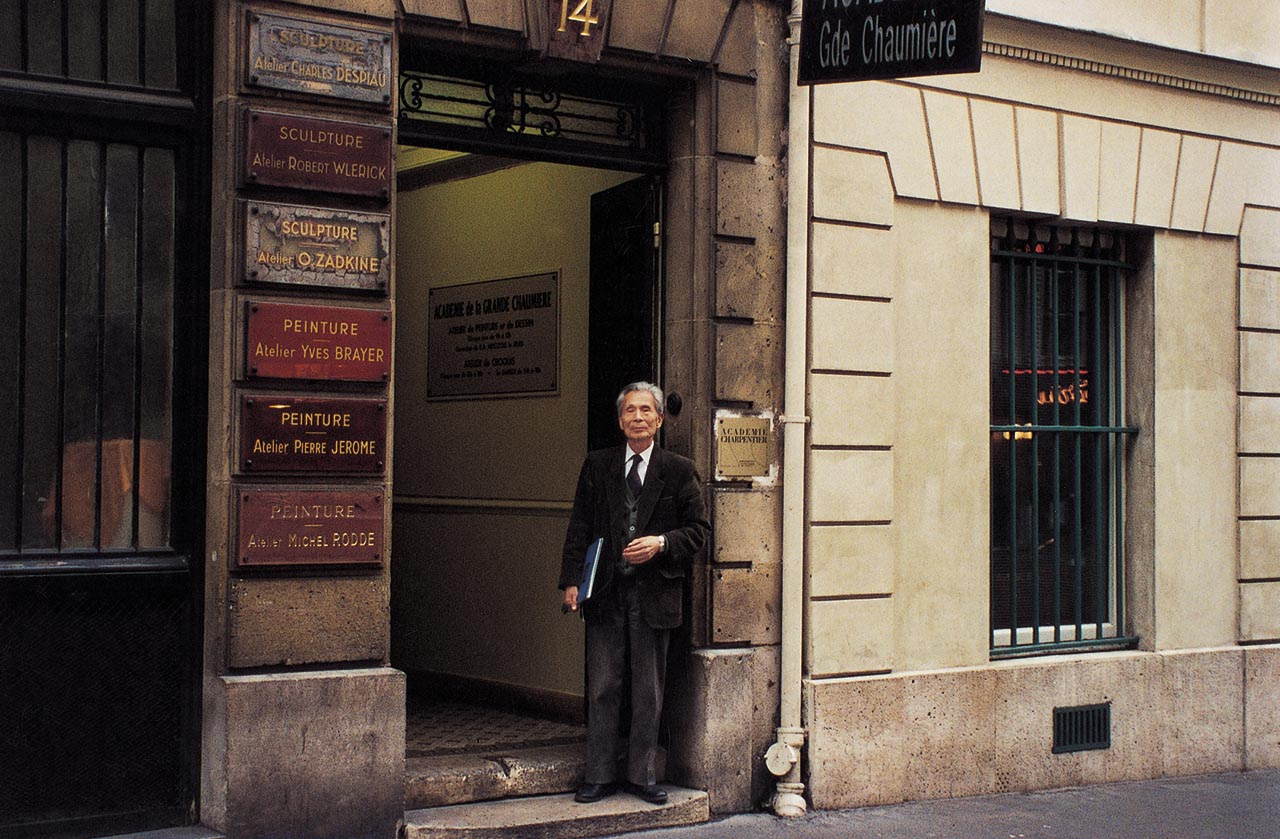 Photograph of Wu Guanzhong at Académie de la Grande Chaumiere, Paris