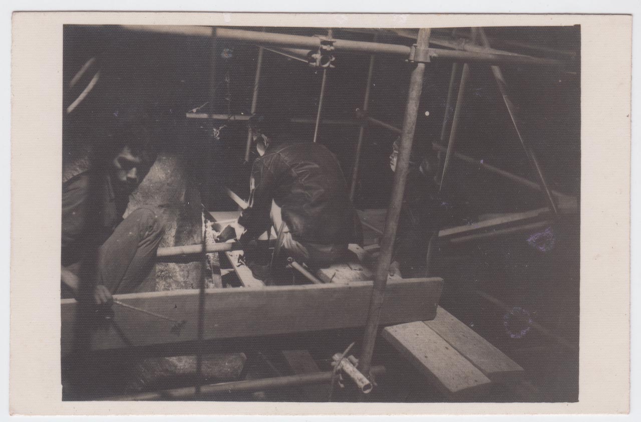 Photographic documentation of the construction process for "Pembebasan Irian Barat" by Edhi Sunarso