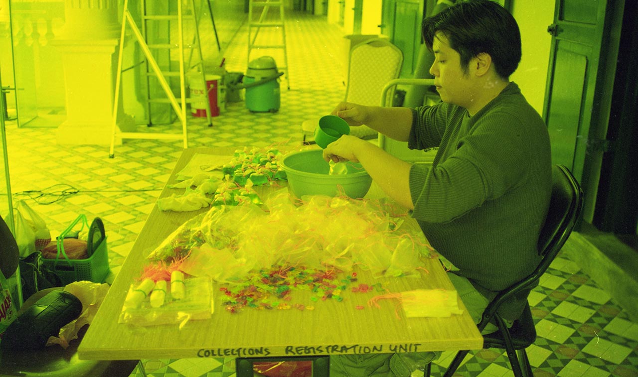 Photographic documentation of "Let's Chat" by Amanda Heng at the Singapore Art Museum in 2000 (Exhibition Preparation)