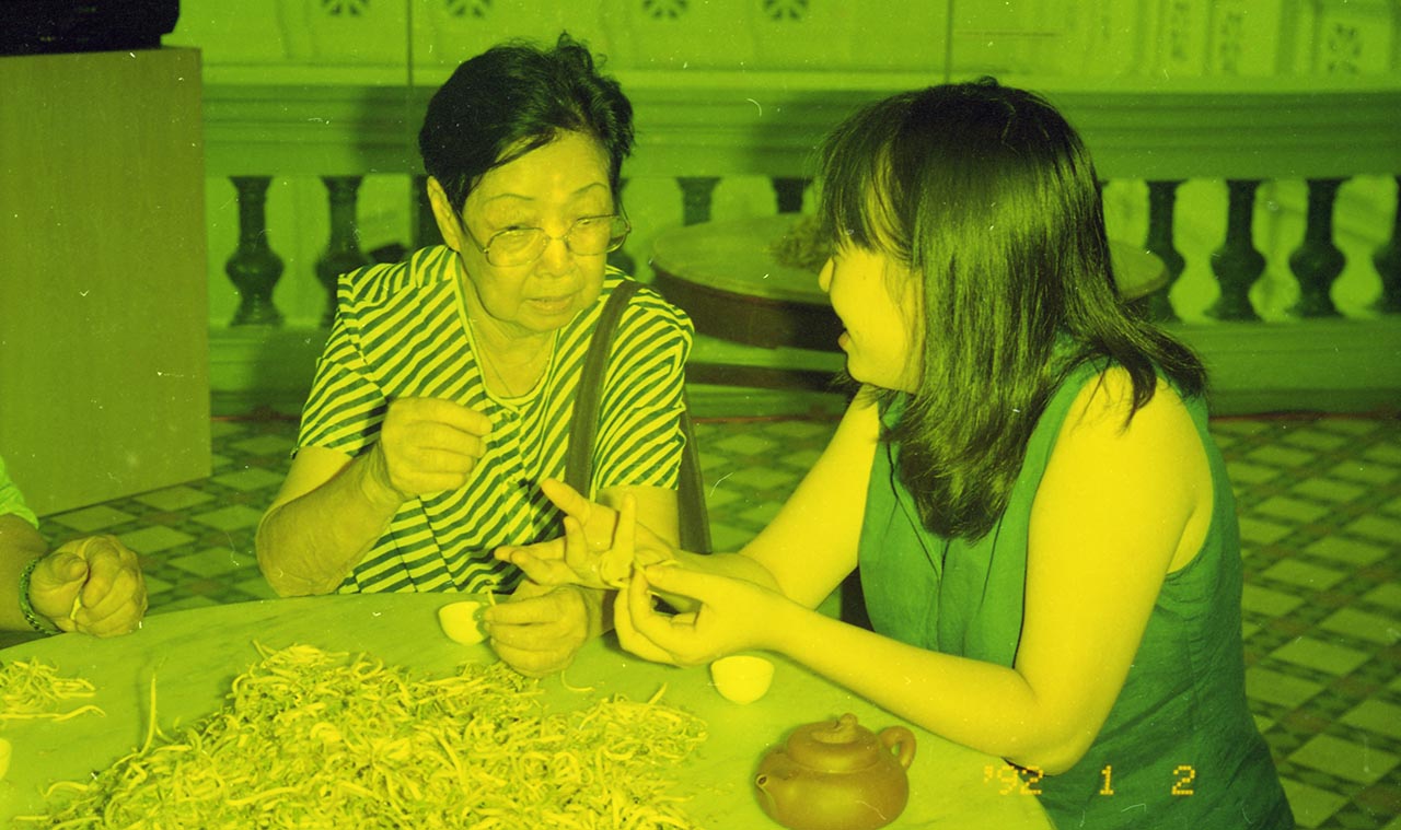 Photographic documentation of "Let's Chat" by Amanda Heng at the Singapore Art Museum in 2000