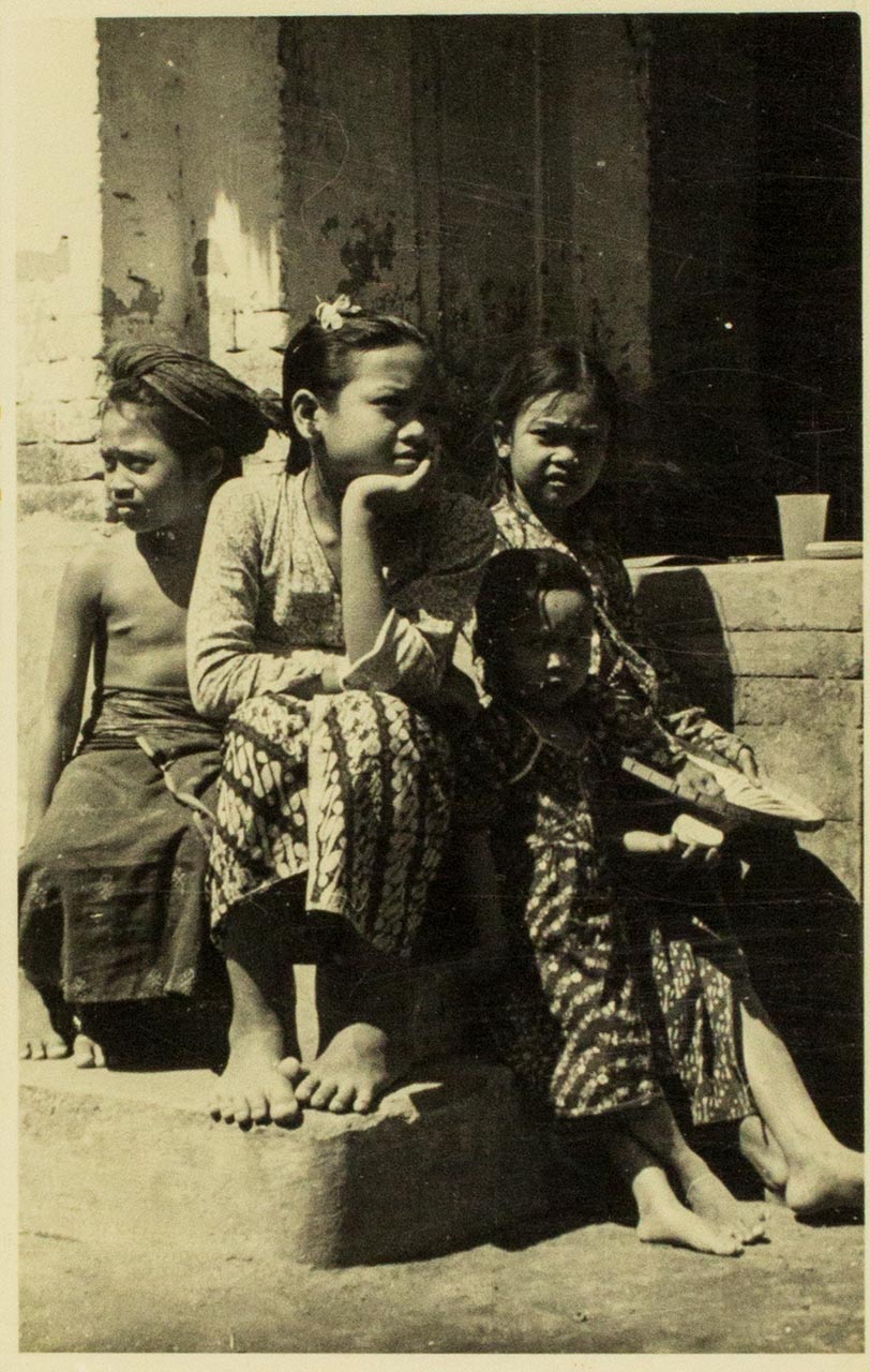 Balinese children
