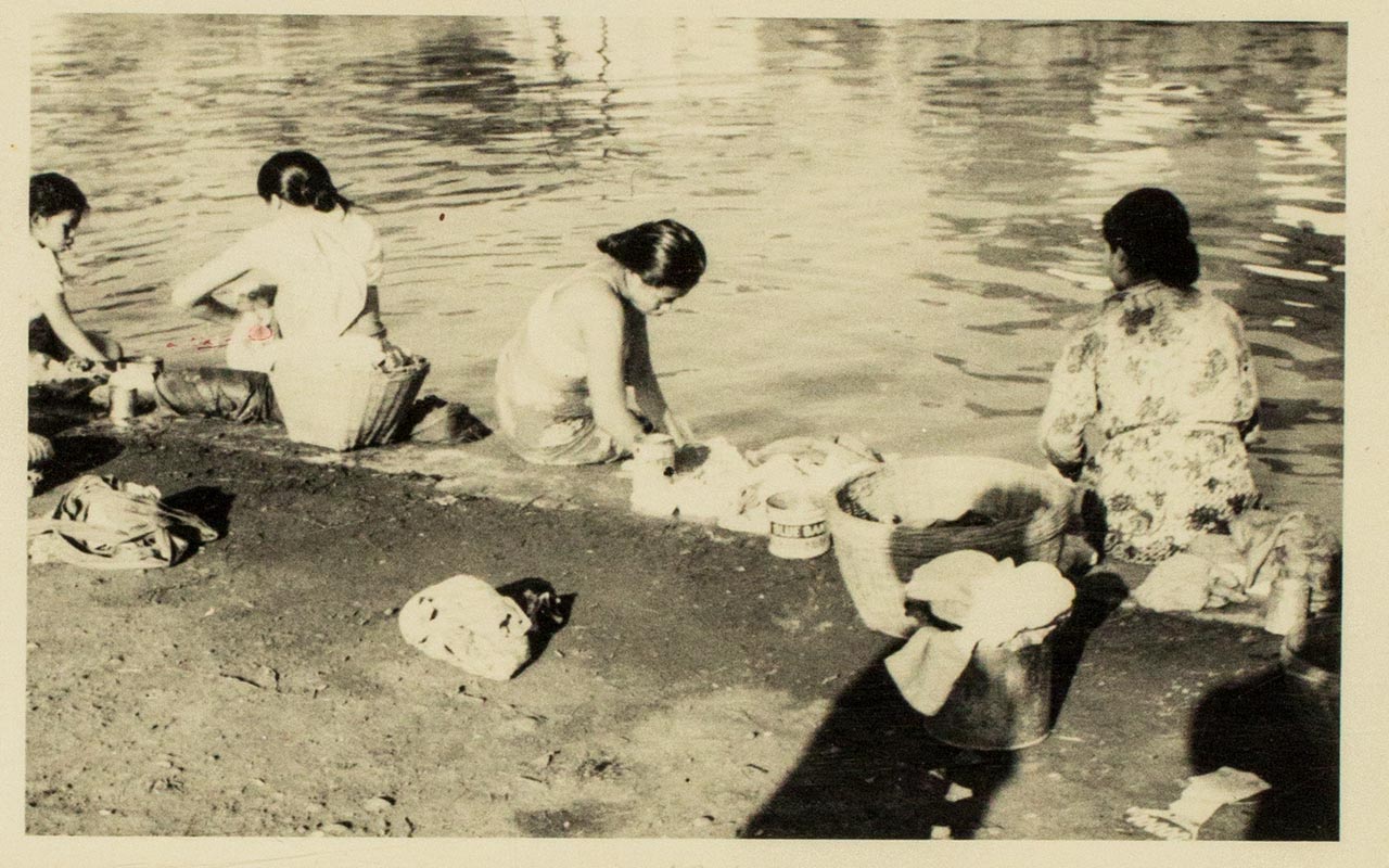 Laundry by Ciliwung River, Jakarta