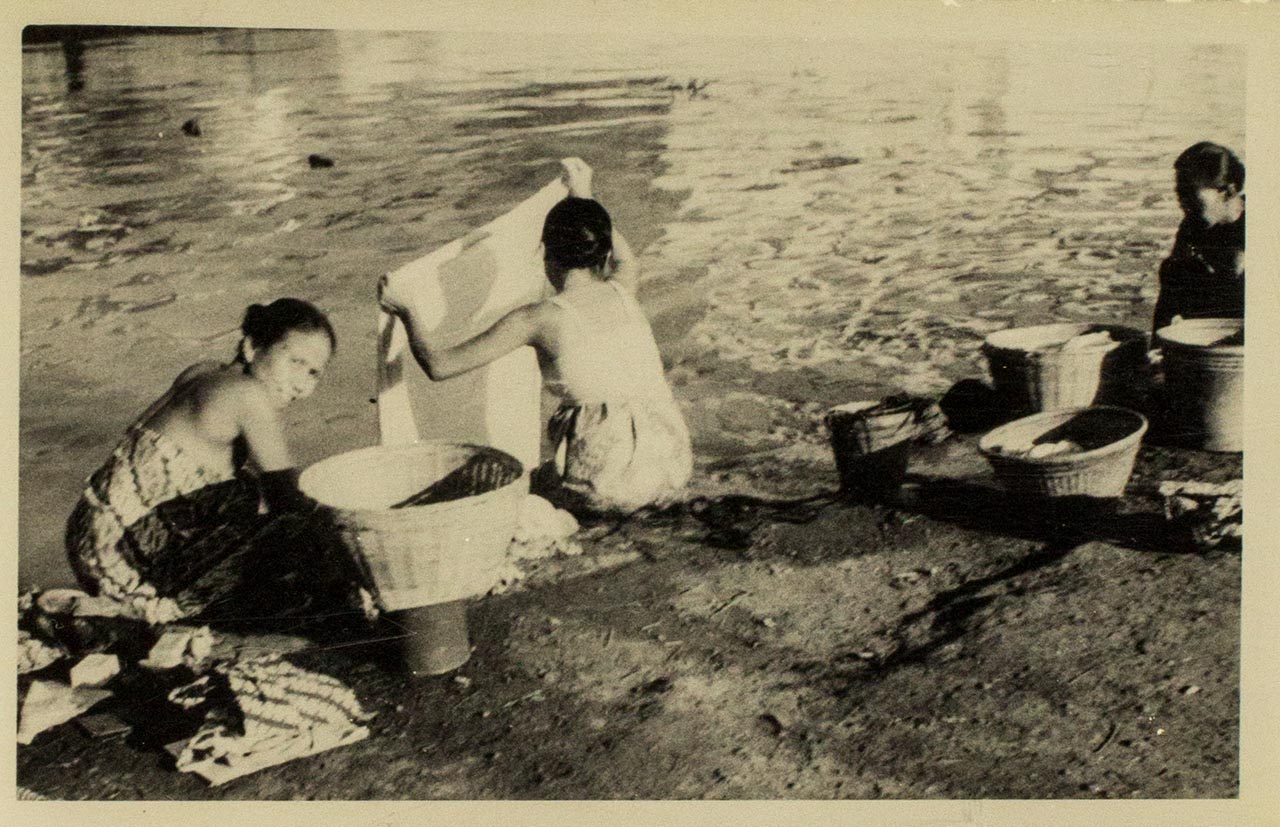 Laundry by Ciliwung River, Jakarta