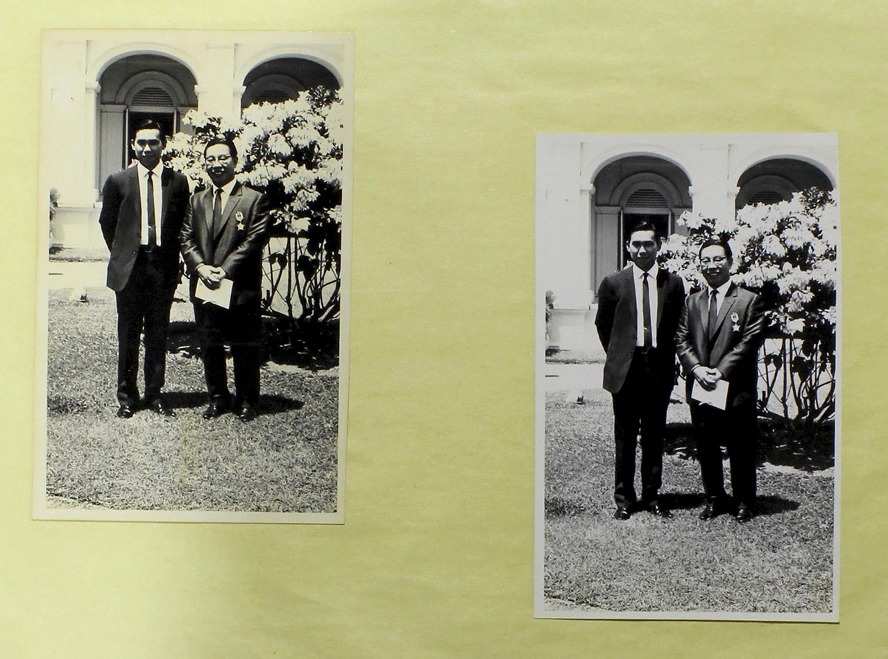 Photograph of Chen Chong Swee at the Istana after receiving Public Service Star, 13 November 1965