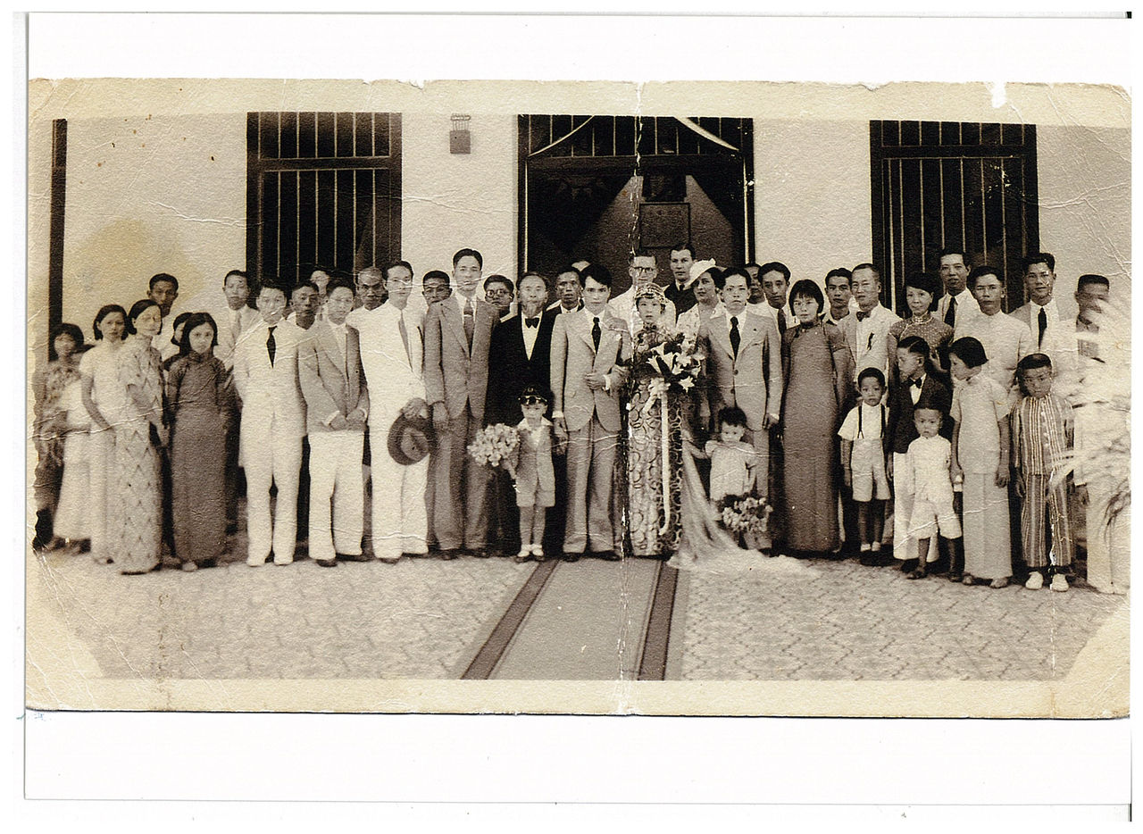 Zhuang Youzhao's wedding photograph