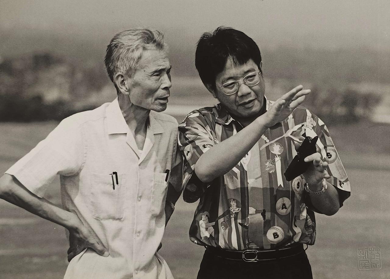 Wu Guanzhong Photography Series 吴冠中写真系列
Wu with collector Kwee Swie Teng. 吴与藏家郭瑞腾。
