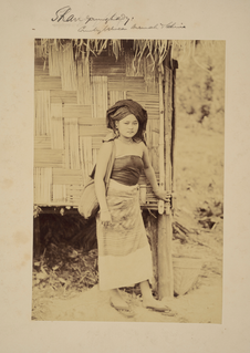 Burmese Lady with Cheeroot