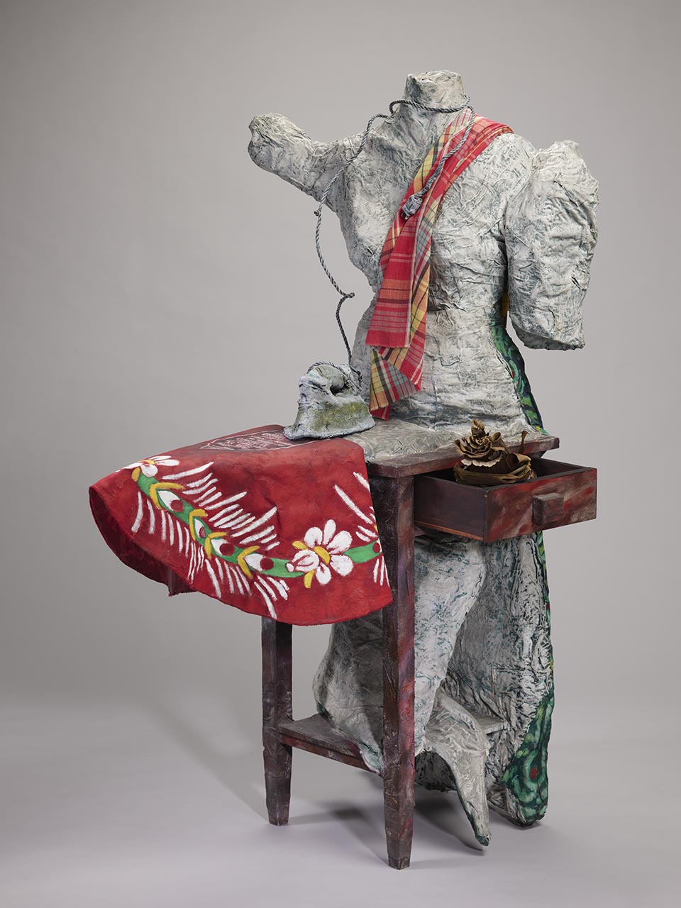 Sa Plantsahan ni Marra (At Marra's Ironing Board)