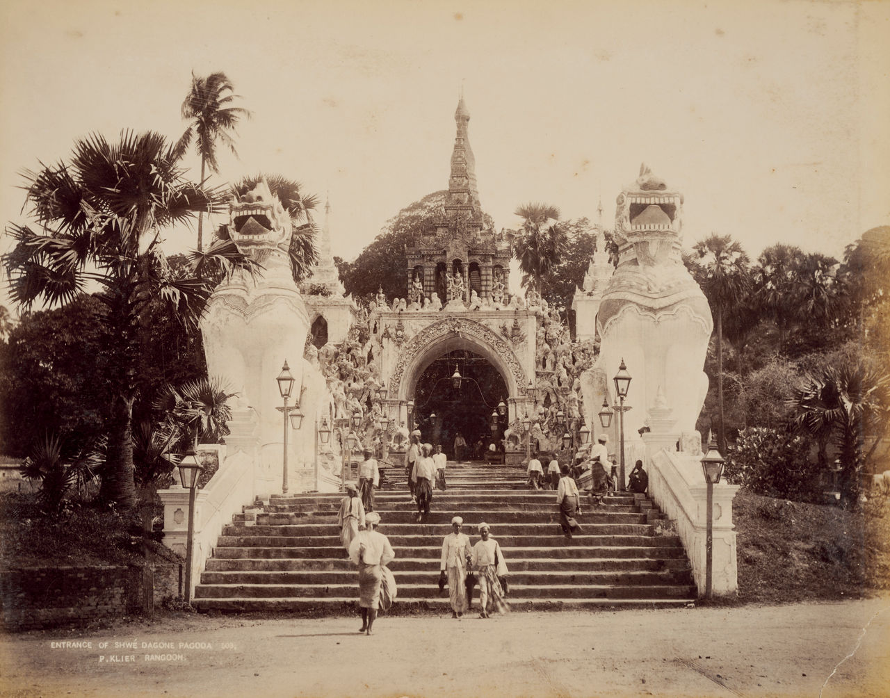 Entrance of Shwe Dagon Pagoda