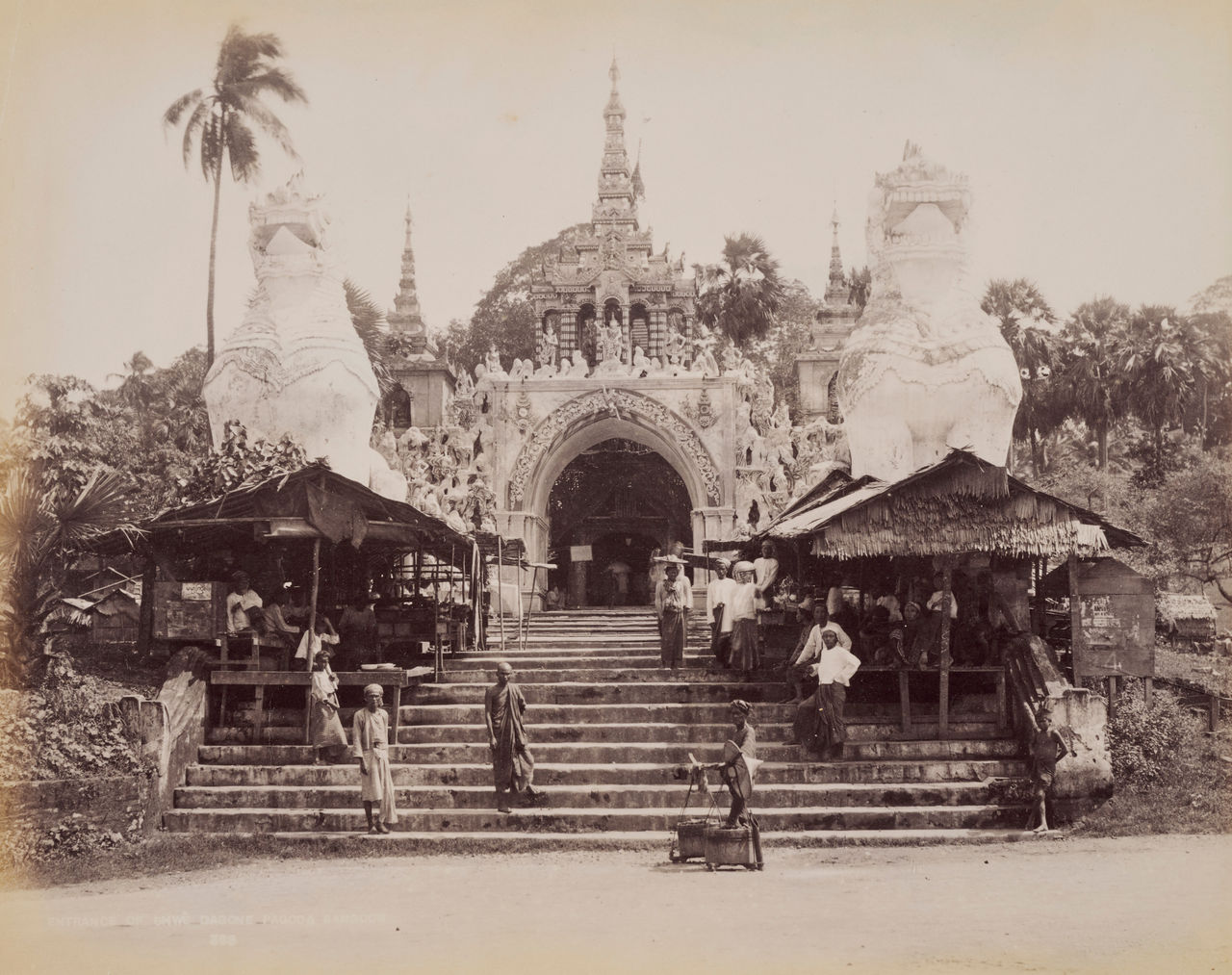 Entrance of Shwe Dagon Pagoda