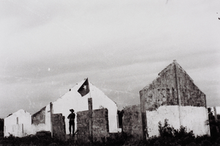 On the night of June 3, 1974, our troops obliterate Cai Ran Station and take control of the region – photo taken in Phu Jung Commune