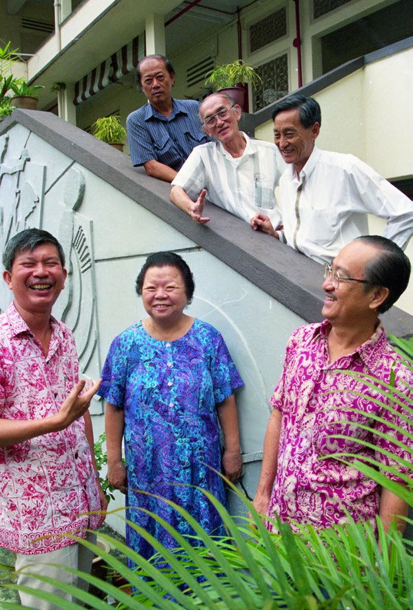 Front row (left to right): Wee Beng Chong, Lai Foong Moi, Tan Tee Chie Back row (left to right): Yeo Hoe Koon, Foo Chee San, Lim Yew Kuan