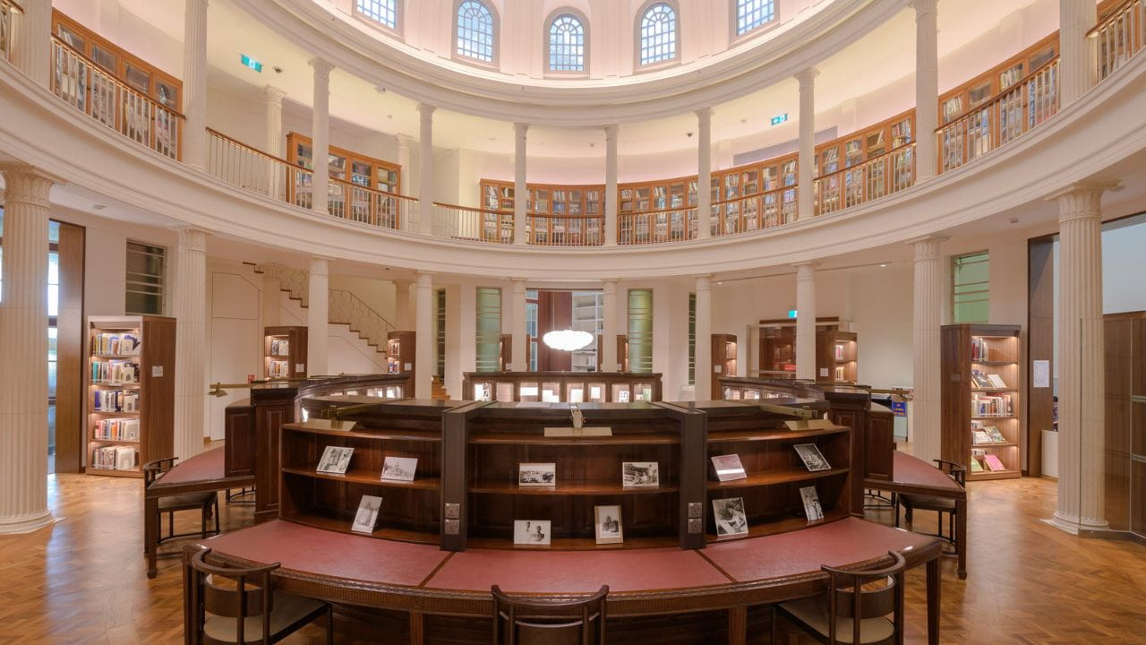 A Quick Guide to Accessing the Gallery’s Library and Archives Collection 