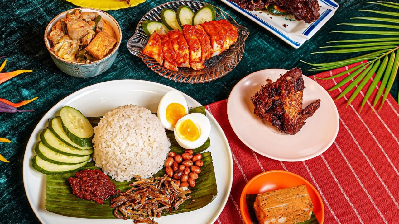 A variety of local Singaporean and Eurasian style cuisine served up at Rempapa, an accessible cafe at National Gallery Singapore.