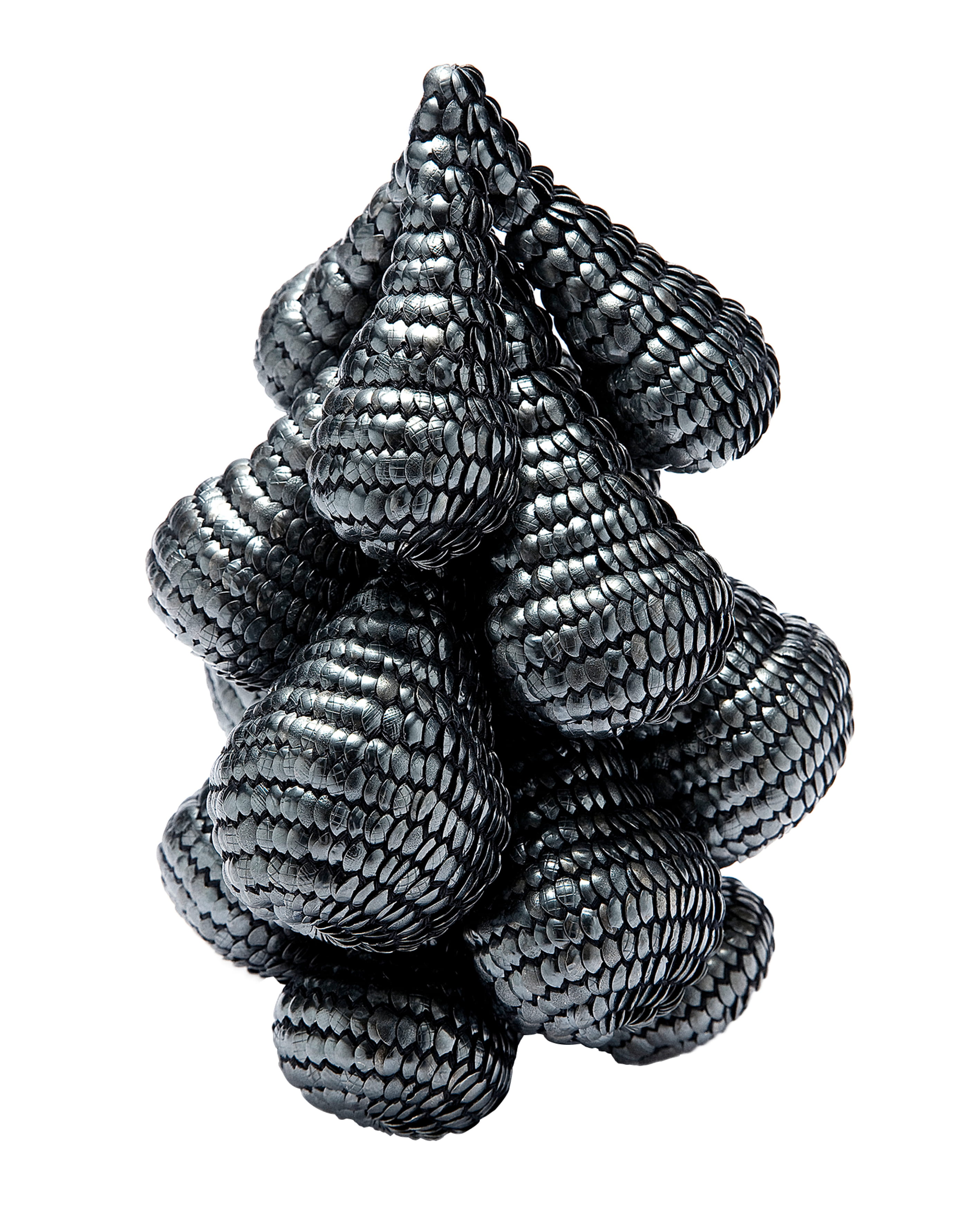 Jieun Park, Republic of Korea   ‘Seed of Circulation’, oxidized sterling silver, linen thread, 153 × 153 × 254 mm   2025 