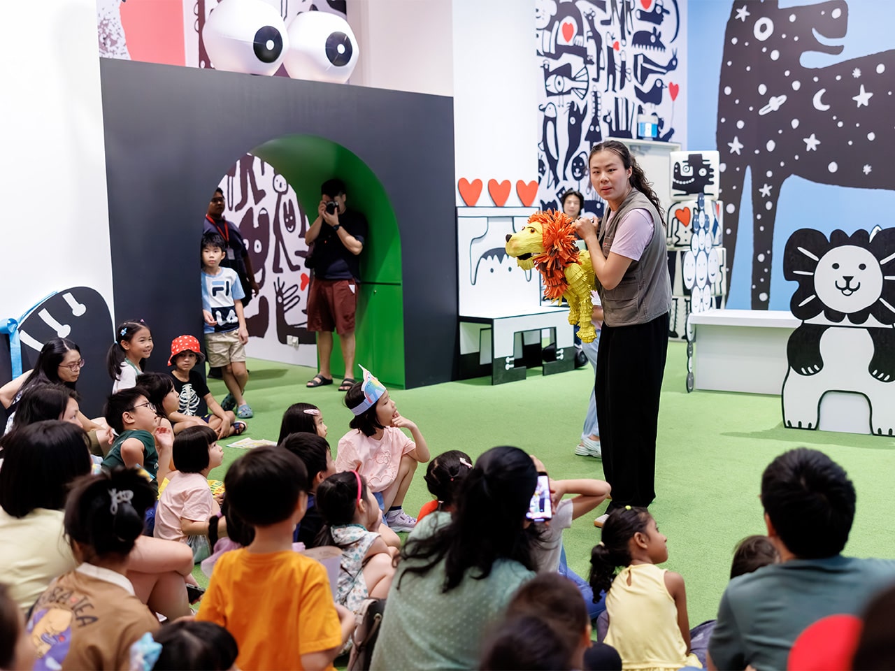 Barry the Busy Bee – Tiny Tales at National Gallery